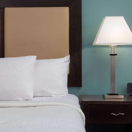 La Quinta By Wyndham Savannah Airport - Pooler Kültér fotó