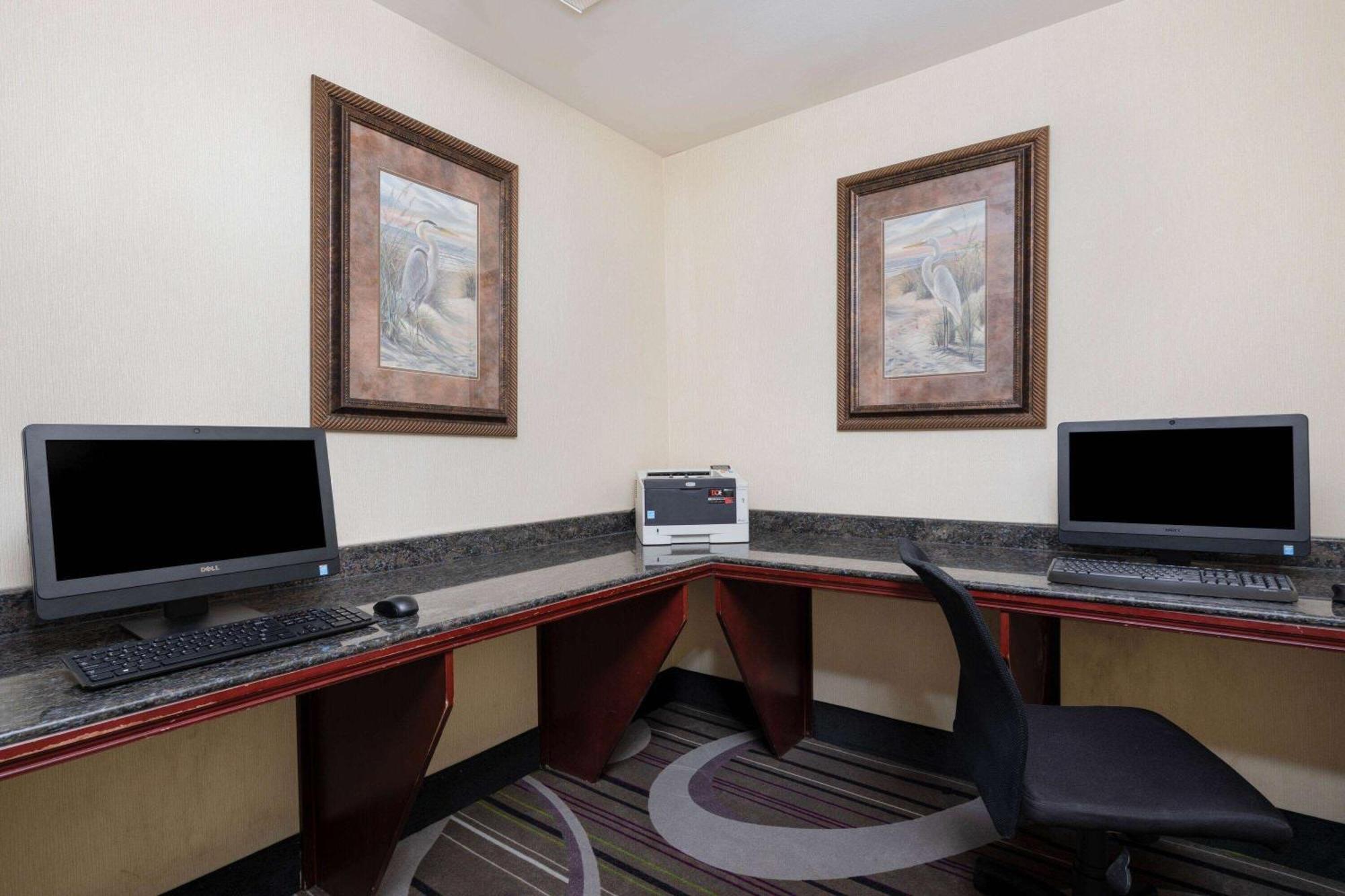 La Quinta By Wyndham Savannah Airport - Pooler Kültér fotó