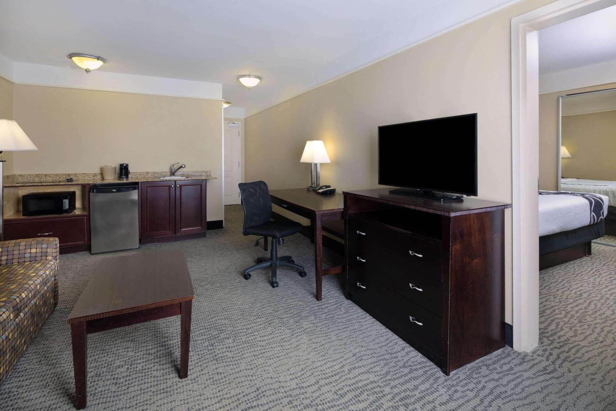 La Quinta By Wyndham Savannah Airport - Pooler Kültér fotó